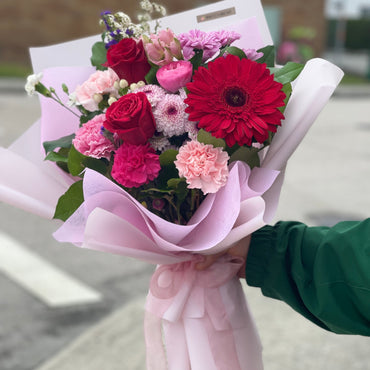 Scarlett Bouquet
