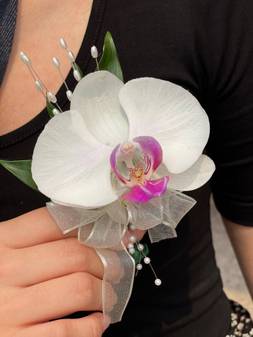 Celebrity Style Boutonniere