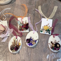 Floral Wax Tablets