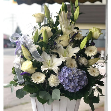 Peaceful Sky Bouquet