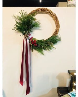 Half-ring Christmas Wreath