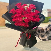 30 Stems Roses Bouquet